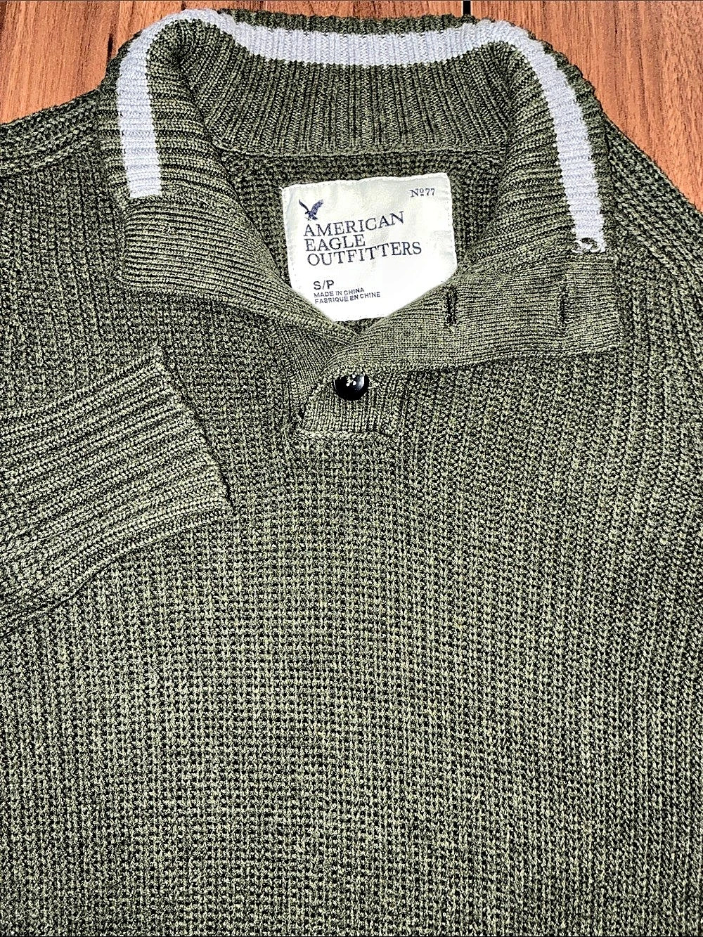American Eagle Outfitters Men'Small Green Pullover Sweater Size Small